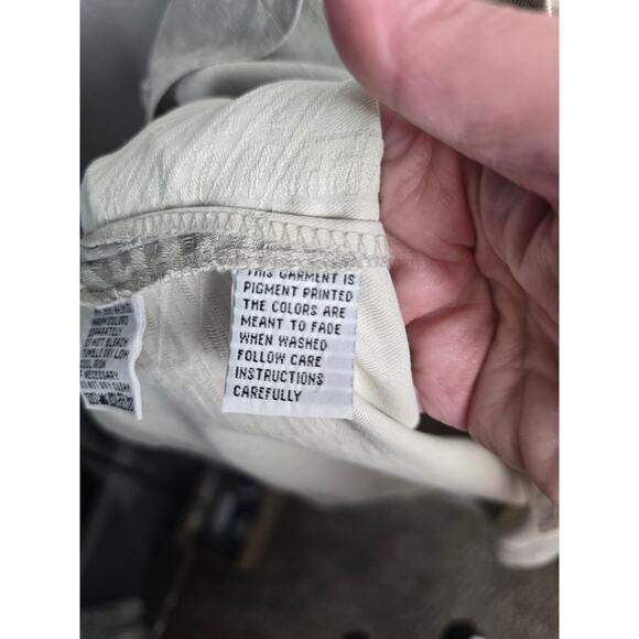 Tommy Bahama 100% Silk size xl wood buttons Hawaiian vacation wear gray - Picture 6 of 7